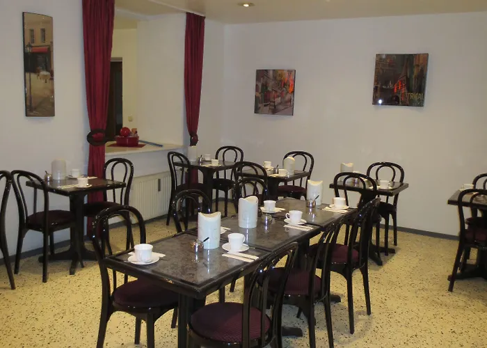 Regina Hotel 3*