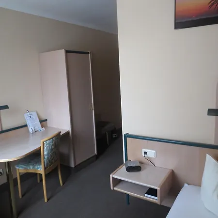 Regina Hotel 3*