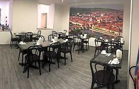 Regina Hotel 3*